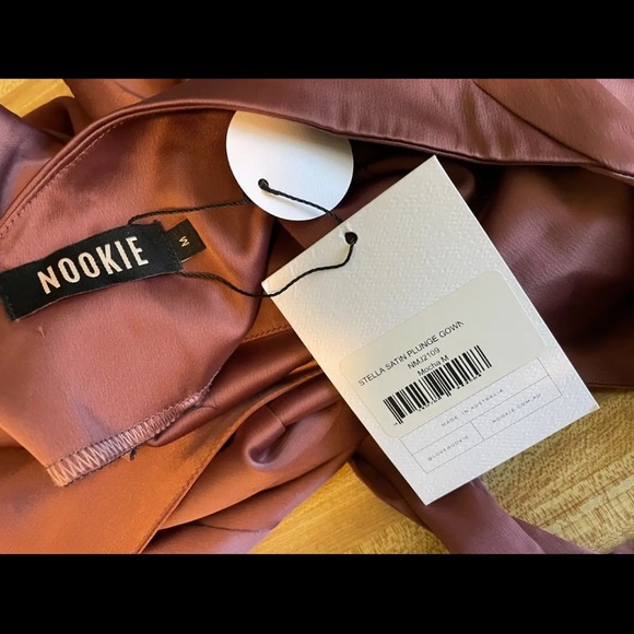 Nookie Dress sz Médium 
Stella Satin Plunge Gown - Picture 3 of 3